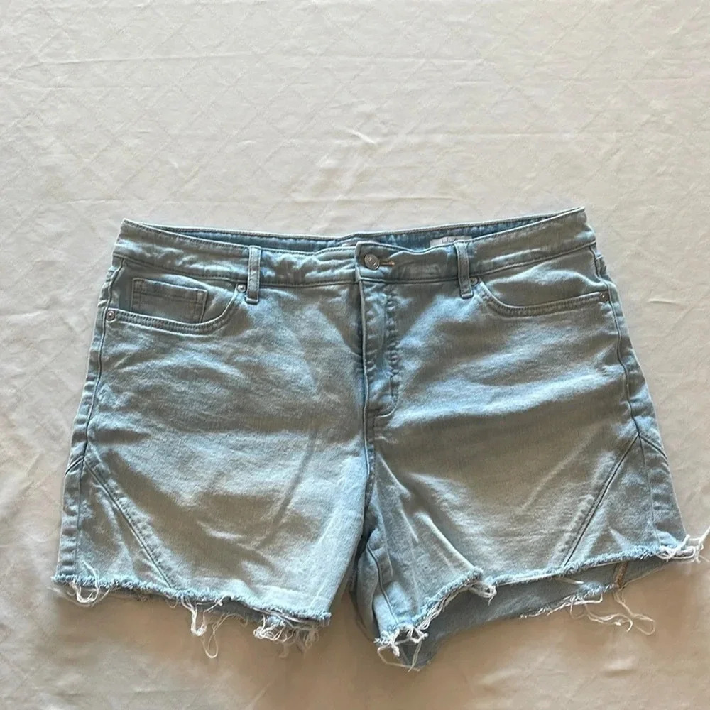 Sofia Jeans by Sofia‎ Vergara Lila Short Jean shorts size 16 EUC
